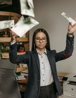 Europe’s VCs Must Embrace Risk — or Resign the AI Era to US Control - Techora.uk-01