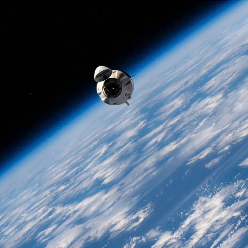 NASA Astronauts Bring Phones to the Moon-01